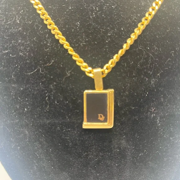 Christian Dior Logo-Pendant Chain Necklace - Picture 3 of 7